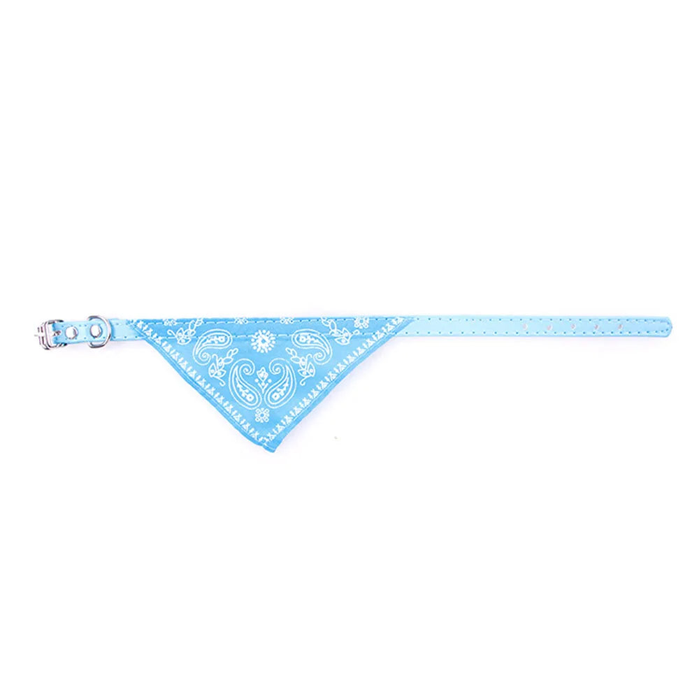 Variant image for Adjustable Bandana Collar for Cats & Small Dogs – Triangular Shape, Charming Printed Design, Comfortable Fit-2
