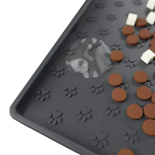Feeding Mat for Dogs and Cats – Waterproof Silicone, Easy to Clean, Space-Saving Design-1